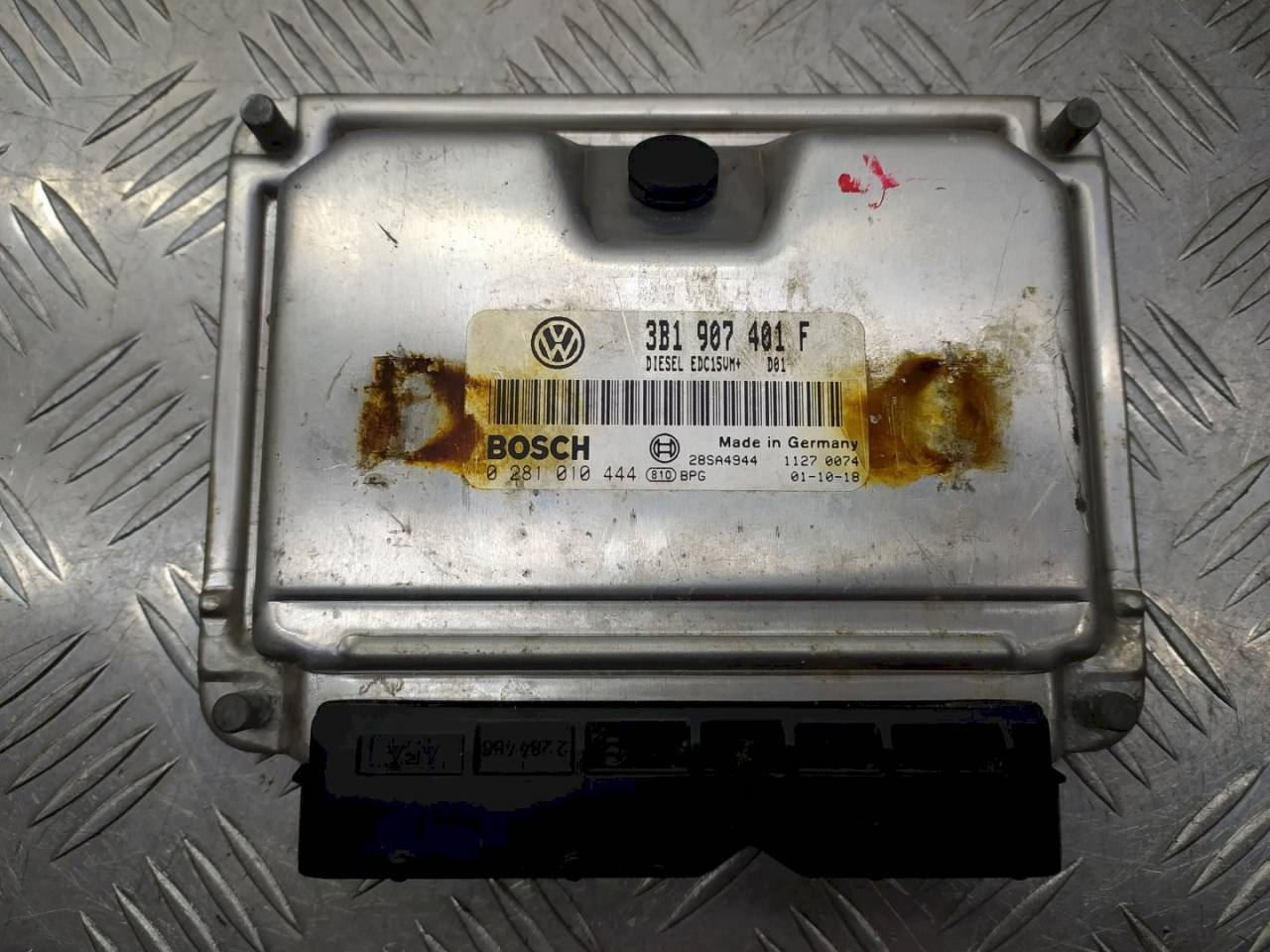 блок управления двигателем Volkswagen Passat B5 2001, 2.5 л., TDi, 281010444 - фото №1