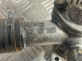 корпус термостата Volkswagen Golf 4 поколение 2000, 1.9 л., TDi, дизель, 038121133A - фото №4