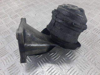 подушка крепления двигателя Mercedes-Benz C-Класс W203/S203/CL203 2002, 2.2 л., CDi, дизель, -