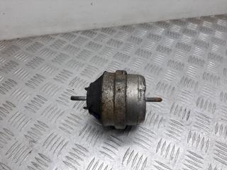подушка крепления двигателя Audi A6 4B/C5 [рестайлинг] 2001, 8D0199382J