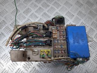 блок предохранителей Toyota Corolla 7 поколение (E100) 1995, 1.4 л., i, бензин