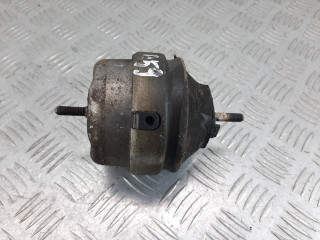 подушка крепления двигателя Volkswagen Passat B5 [рестайлинг] 2003, 2.8 л., AMX, бензин, 8D0199379K