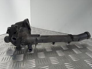 корпус термостата Volkswagen Golf 4 поколение 1999, 1.6 л., i, 32121111