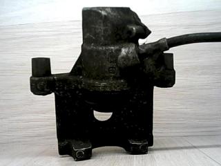 суппорт задний левый Ford Fusion 1 поколение 2004