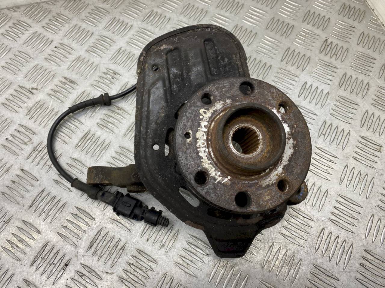 ступица передняя правая Opel Meriva 1 поколение (A) 2005, 1.4 л., i - фото №1