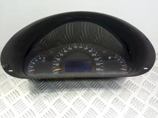 щиток приборов (приборная панель) Mercedes-Benz C-Класс W203/S203/CL203 [рестайлинг] 2004, 2.7 л., A2035401347