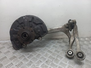кулак поворотный левый Audi A4 B6 2004