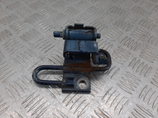 петля двери Volkswagen Passat B5 1998, 4B0831411A