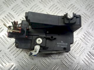 замок двери Opel Vivaro A 2001, 8200008248