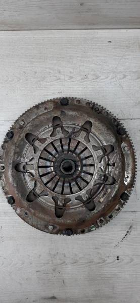 маховик Ford Fiesta 6 поколение 2010, 1.6 л., TDCi, 9653455986 - фото №1