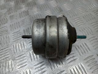 подушка крепления двигателя Audi A4 B7 2006, 2.0 л., i, 8E0199379A