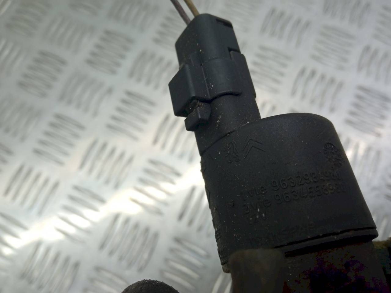 насос (моторчик) омывателя стекла Citroen C3 1 поколение 2005, хетчбэк 5 дв., 9641553880 - фото №1