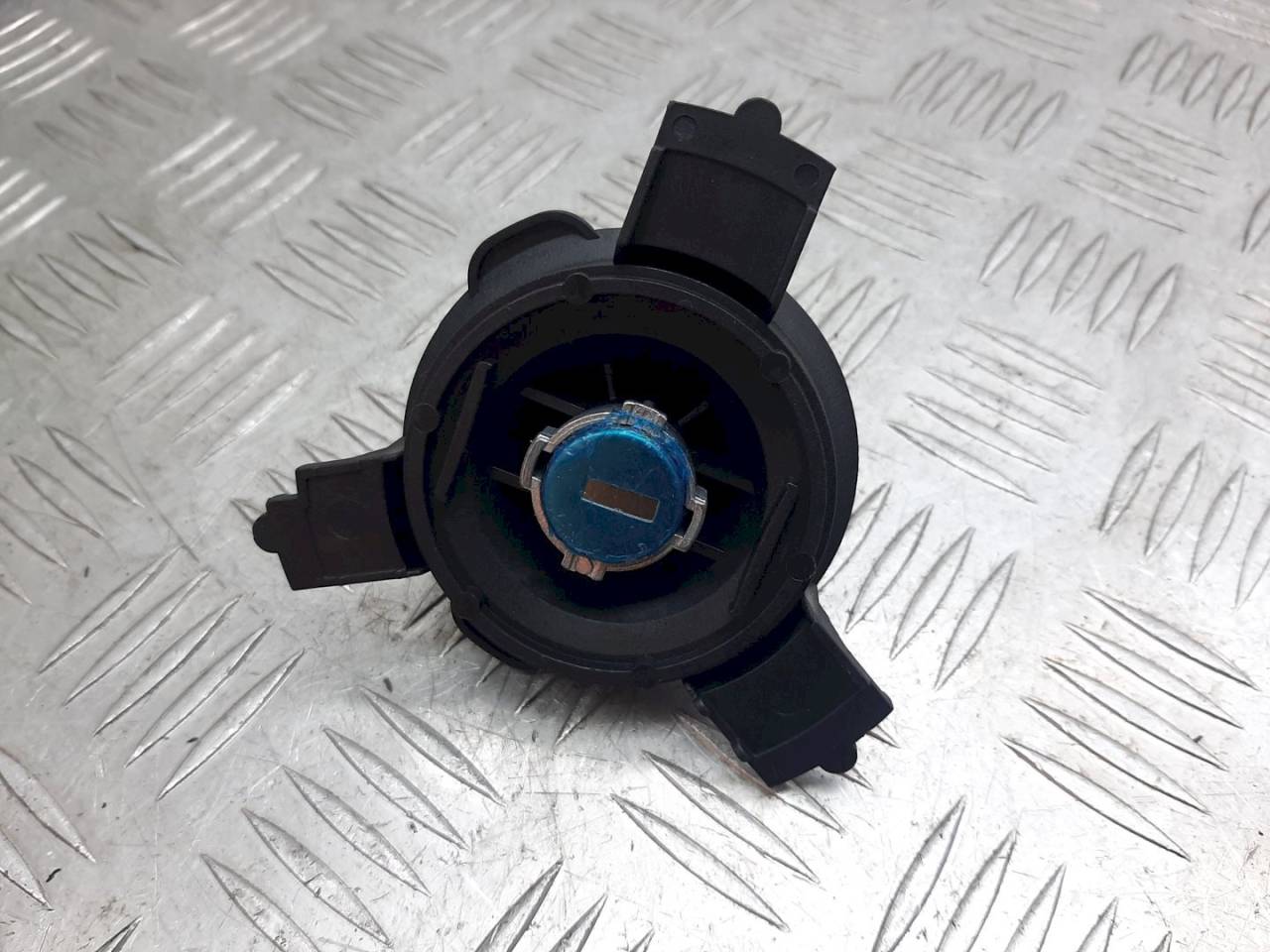 пробка топливного бака Peugeot 206 1 поколение 2003 - фото №1