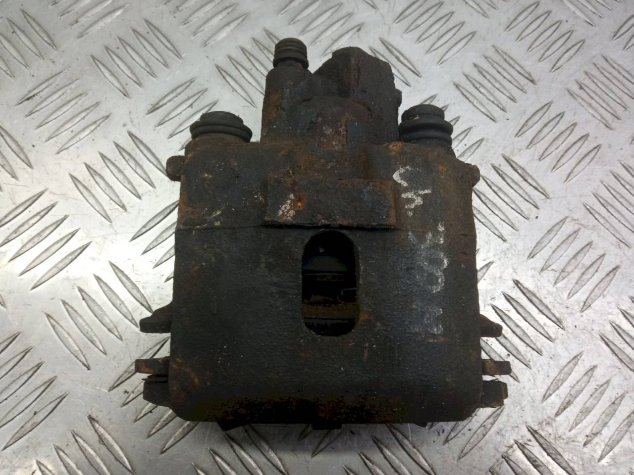 суппорт задний левый Chrysler 300M 1 поколение 2002 - фото №1