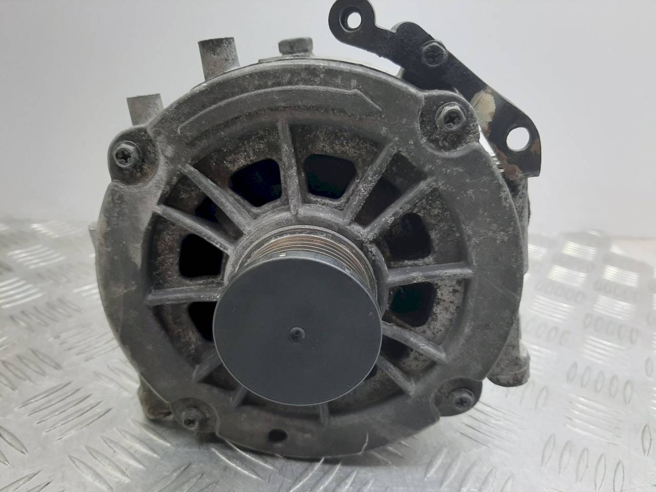 генератор Mercedes-Benz C-Класс W203/S203/CL203 2002, 2.2 л., CDi, 32041790 - фото №1