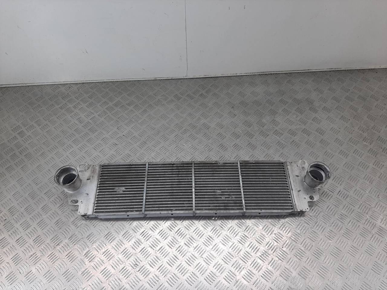 интеркулер Volkswagen Transporter T5 2009, 2.5 л., TDi - фото №1