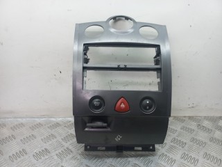 кнопка (выключатель) Renault Megane 2 поколение [рестайлинг] 2008, 1.9 л., F9Q 816, дизель, МКПП, 8200407415