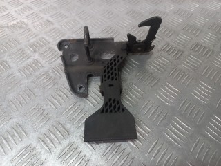 замок капота Audi A4 B7 2006, 8E0823480