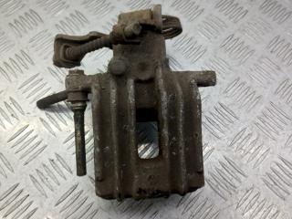 суппорт задний левый Volkswagen Passat B5 2000