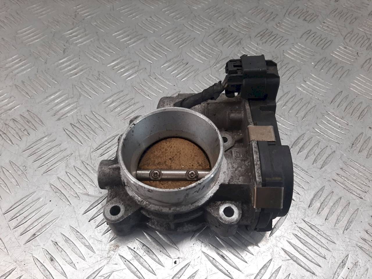 заслонка дроссельная Saab 9-3 2 поколение 2004, 2.0 л., i, 55354710 - фото №1