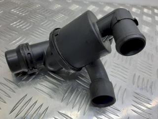 корпус термостата Audi A5 8T 2010, 2.0 л., TDi, 03L21111AD