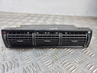 дефлектор обдува салона Audi A6 4A/C4 1996, 2.0 л., ABK, бензин, 4A1820951B