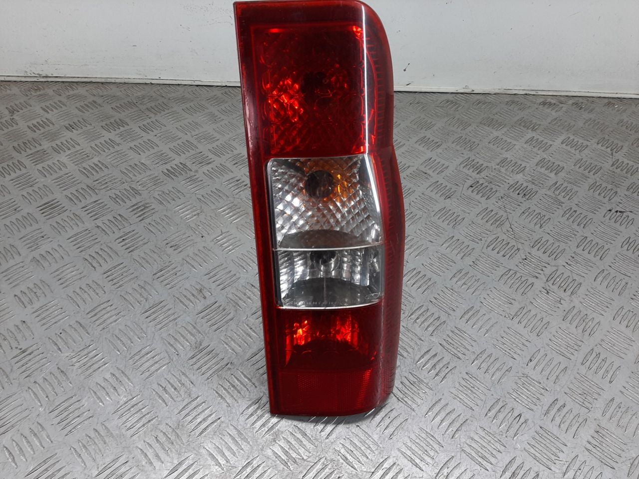 фонарь задний правый Ford Transit 7 поколение 2011, 2.2 л., P8FA, дизель, МКПП, микроавтобус - фото №1