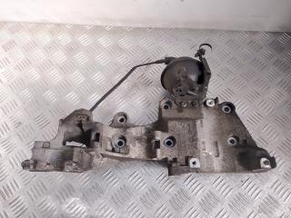 кронштейн генератора Chrysler Sebring 3 поколение 2008, 2.0 л., CRDi, 03G903143J