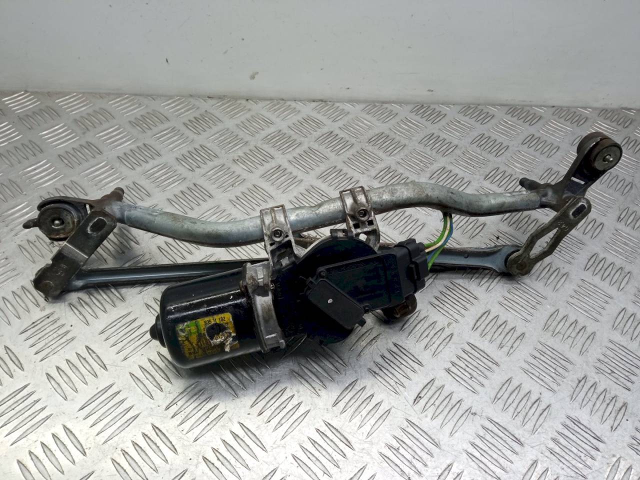 механизм стеклоочистителя (трапеция дворников) Citroen C3 Picasso 1 поколение 2010 - фото №1