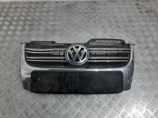 решетка радиатора Volkswagen Golf 5 поколение 2008, -