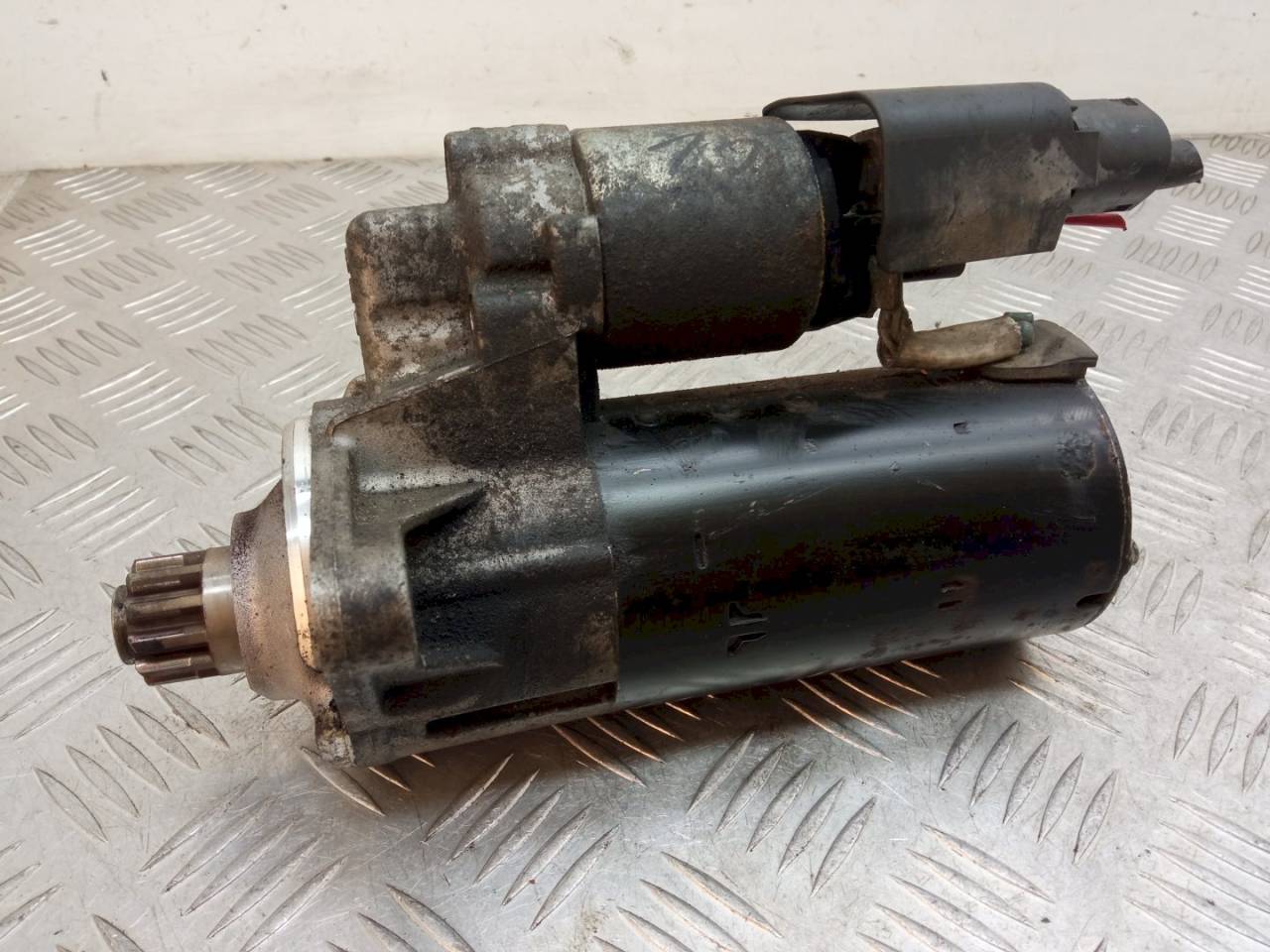 стартер Volkswagen Passat B6 2007, 2.0 л., TDi, 1123044 - фото №1