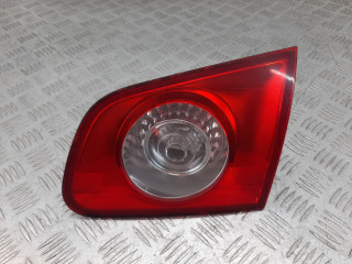 фонарь крышки багажника правый Volkswagen Passat B6 2009, 2.0 л., FSI, BLR, бензин