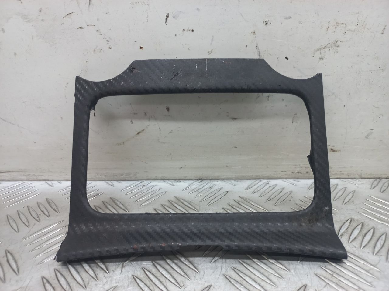 Декоративная накладка центральной консоли Volkswagen Touareg 1 поколение 2005, 7L6864378E - фото №1
