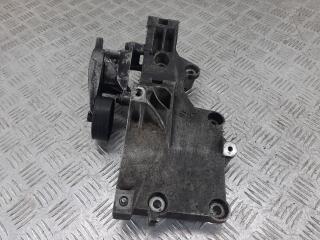 кронштейн генератора Volkswagen Golf 5 поколение 2006, дизель, R03G903143A