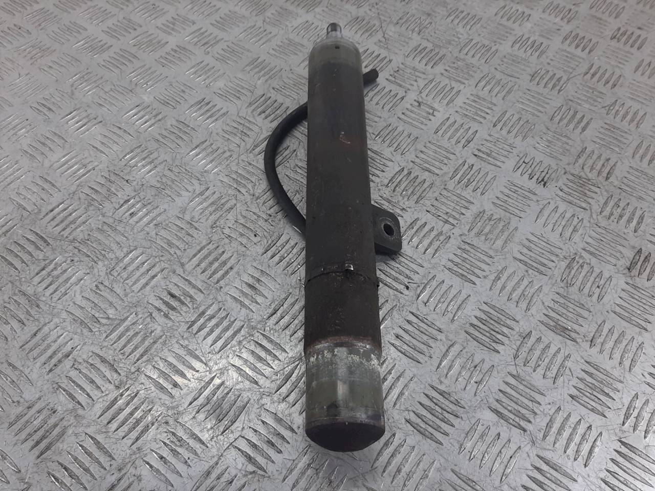 Гидростойка передняя левая Citroen C5 1 поколение 2004 - фото №1