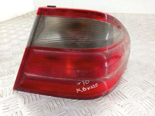 фонарь задний правый Mercedes-Benz CLK-Класс W208/A208 1998, 2088200264