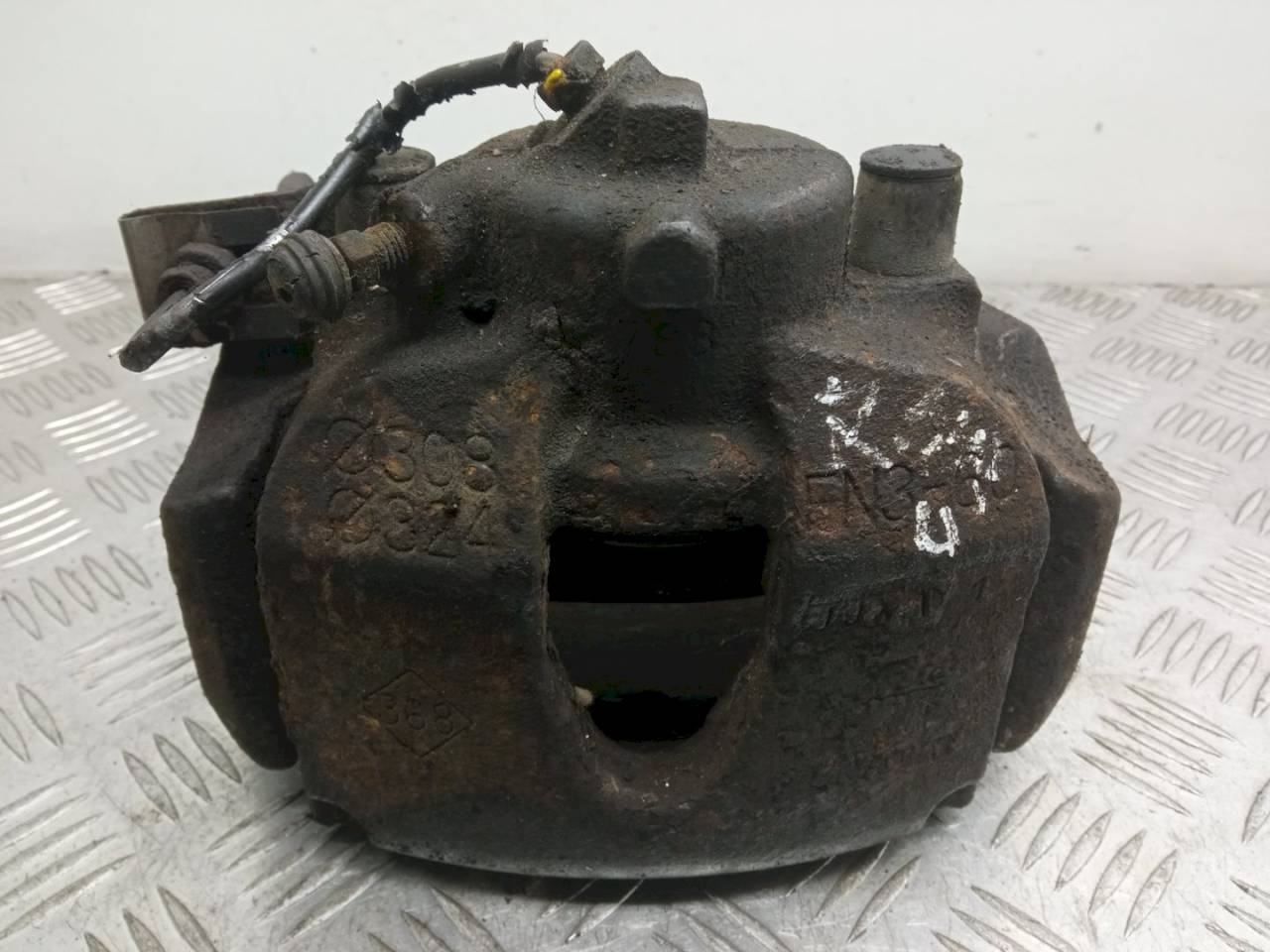 суппорт передний правый Renault Espace 4 поколение 2004 - фото №1