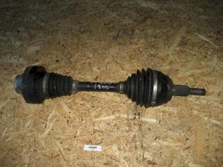 полуось передняя правая (приводной вал, ШРУС) Volkswagen Touareg 1 поколение 2006, 2.5 л., TDi