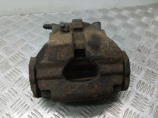 суппорт передний правый Volkswagen Transporter T5 2008