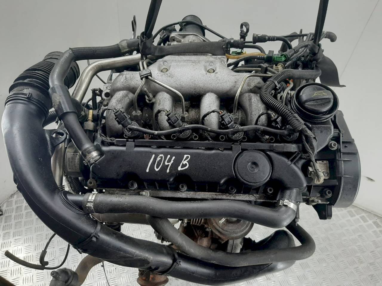 двигатель Citroen C5 1 поколение 2004, 2.2 л., HDi, дизель, 10DZ18, 4019324 - фото №1