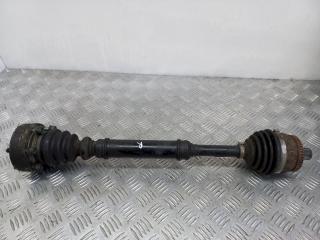 полуось передняя правая (приводной вал, ШРУС) Volkswagen Passat B5 2000, 2.0 л., i