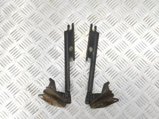 петля капота Kia Carnival 1 поколение [рестайлинг] 2003