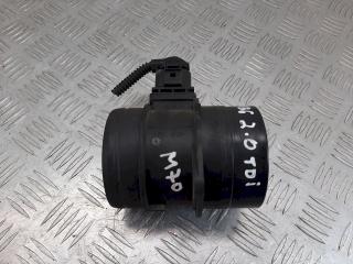 расходомер воздуха Volkswagen Passat B6 2010, 2.0 л., TDi, 281002735