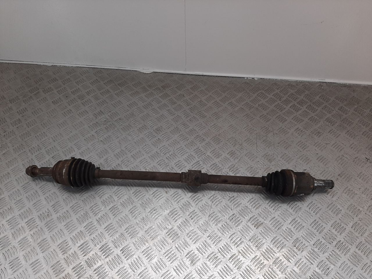 полуось передняя правая (приводной вал, ШРУС) Mitsubishi Lancer 10 поколение 2009, 1.8 л., i, бензин - фото №1