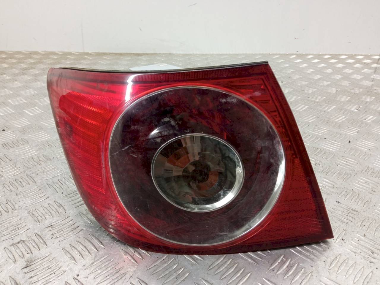 фонарь задний левый Chevrolet Epica 2 поколение 2008 - фото №1