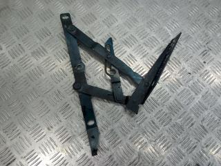 петля капота Mercedes-Benz Vito W638 2000