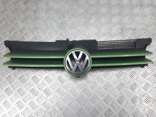 решетка радиатора Volkswagen Golf 4 поколение 2000, 1J0853655F