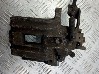 суппорт задний правый Volkswagen Golf 4 поколение 2000