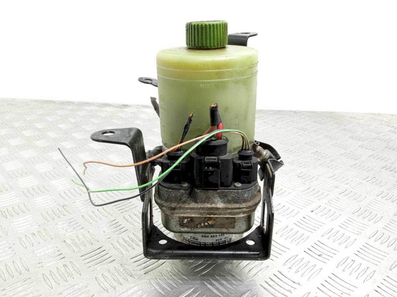 электрогидроусилитель руля Volkswagen Polo 4 поколение 2002, 6Q0423371 - фото №1