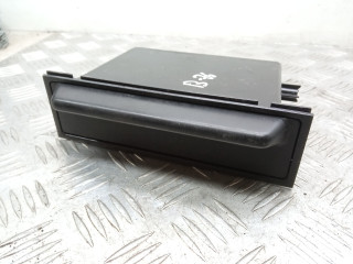 бардачок Nissan Maxima A33 2002, 3.0 л., VQ30DD, бензин, 6847544F00